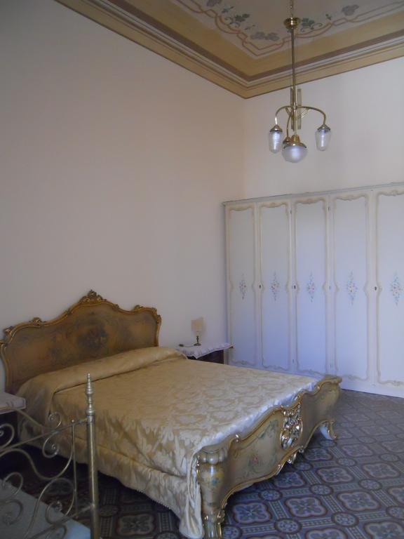 Borgo Due Mari Bed & Breakfast Taranto Ruang foto