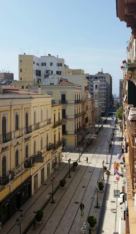 Borgo Due Mari Bed & Breakfast Taranto Bagian luar foto