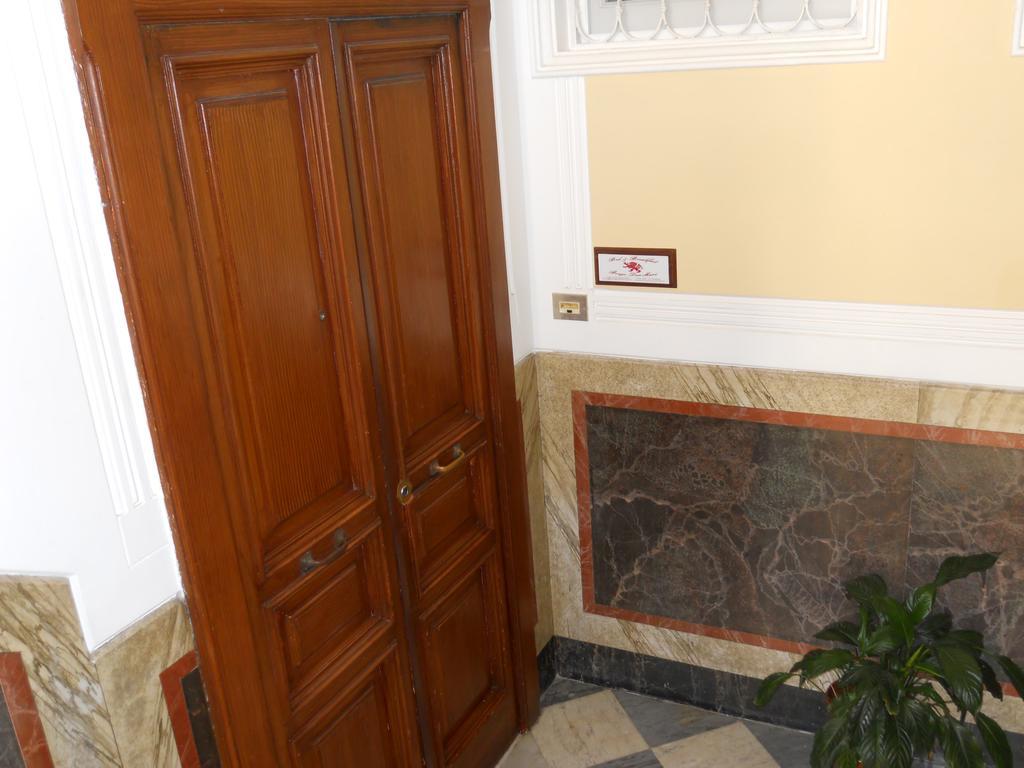 Borgo Due Mari Bed & Breakfast Taranto Bagian luar foto